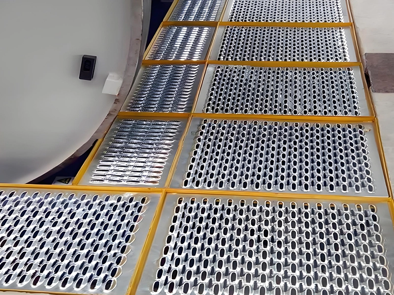 Grating Struktur Plat Berpaku