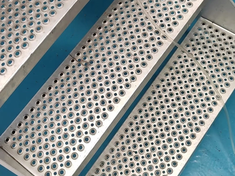 Grating Platform O Grip Berlubang