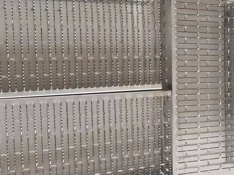 Kekisi Plan Serrated Grid Segi Empat
